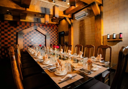 Họp mặt cuối năm