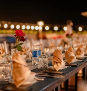 Họp mặt cuối năm